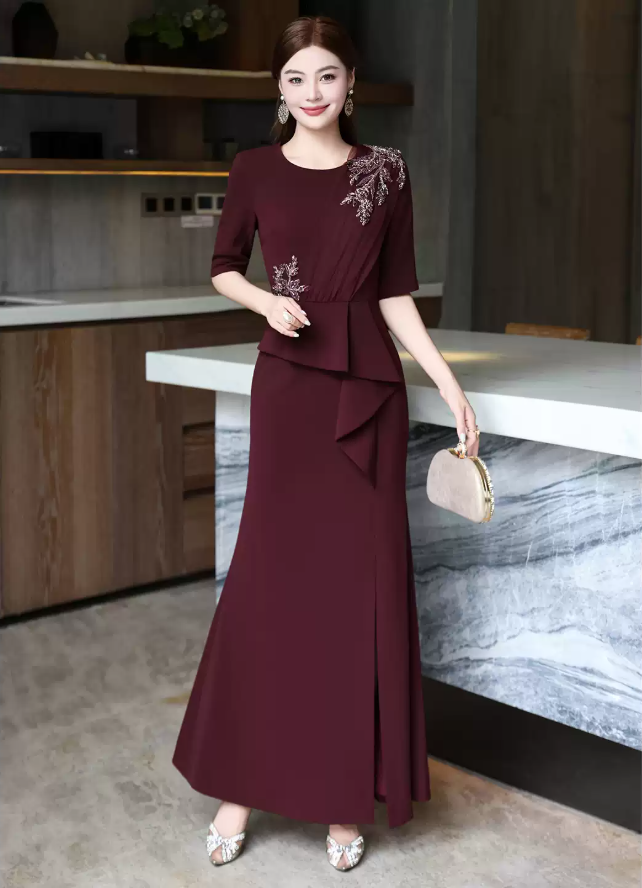 2027 New Women's Clothing Cross-Border Elegant Womanly Intricate Embroidery Pearl Beaded Fitted Waist Flattering Maxi Dress — Premium Wedding Banquet Evening Gown
